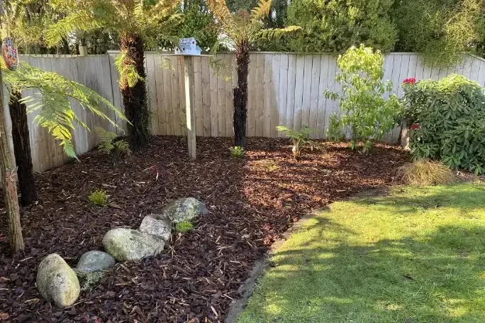 Garden bed maintenance service in Amberley