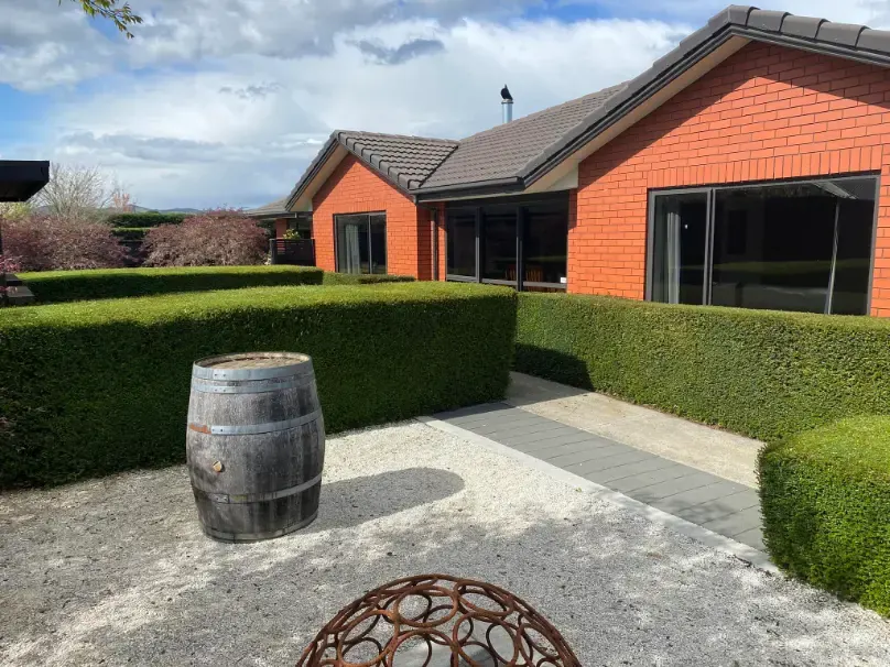 Hedge trimming and pruning service in Amberley